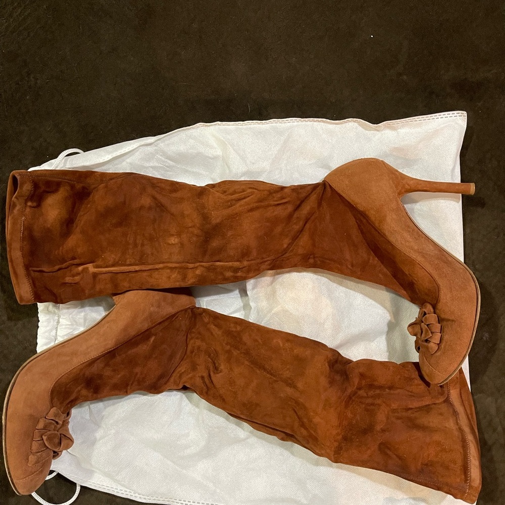Suede knee boots